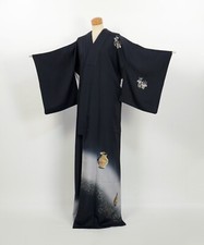Kimono / Japanese Elegant Black Silk Homongi with Pottery Motifs / 2504087