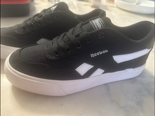 Reebok Unisex Kids Low Top Lace Up Canvas Sneakers Black/White US 2 NWOB