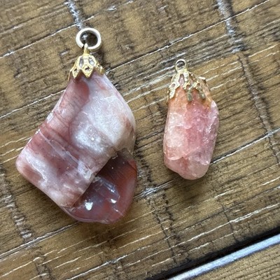 Pink Strawberry Quartz Pendant Charm Tumbled Polished Gold Tone Irregular Shape