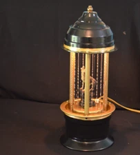 Vintage 16" Standing Table Oil Rain Lamp w/Wolf Working See Video