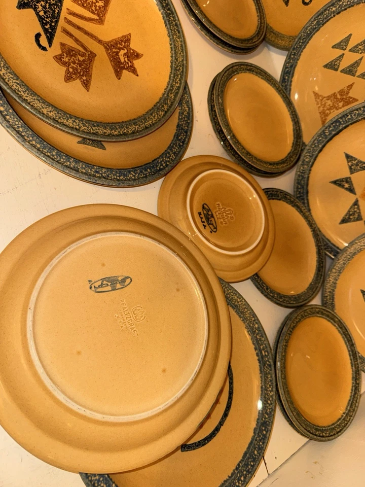Pfaltzgraff Vintage America MAFA Dinner salad Stoneware Dinner Plates Set of 16 - Image 3 of 4