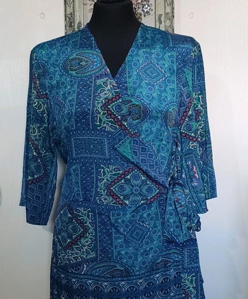 Gabrielle Parker Silk Blend Wrap Dress Blue Indian Silk Size M - Image 2 of 4