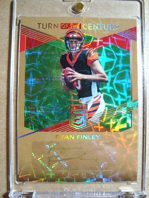 2019 Ryan Finley Donruss Elite Rookie Gold TOTC Autograph RC /25 MINT    