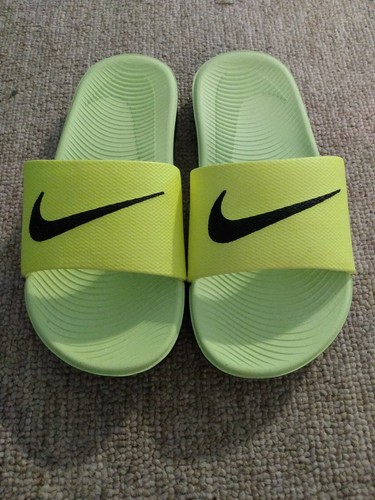 nike flip flops neon