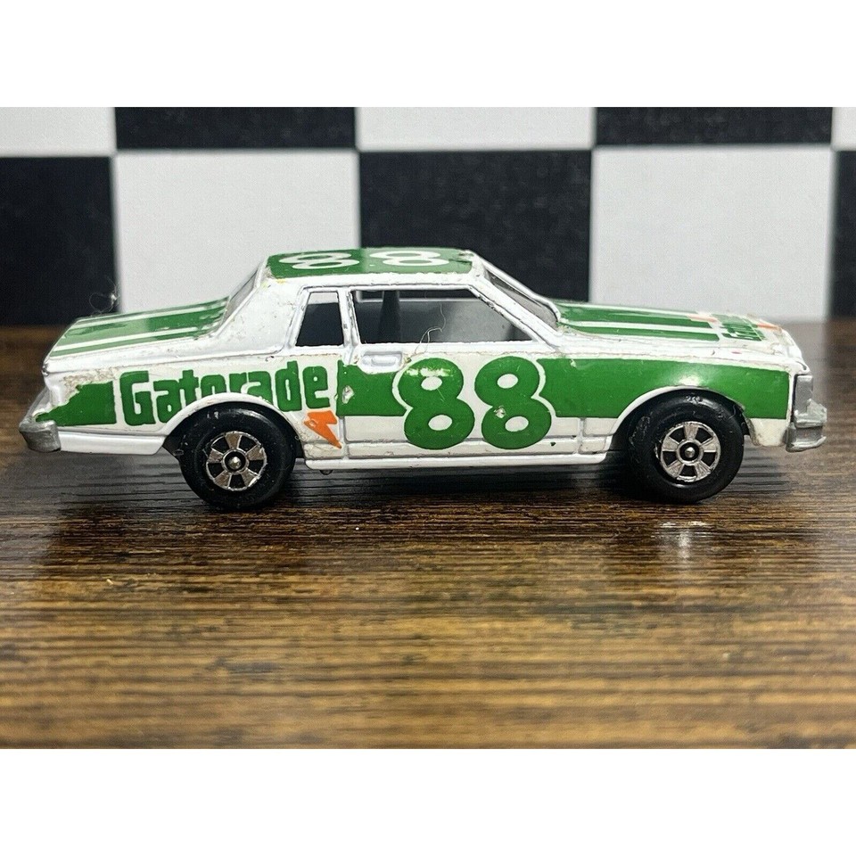 Ertl 1980 Chevy 88 Gatorade Stocker Race Car Green/White Hong