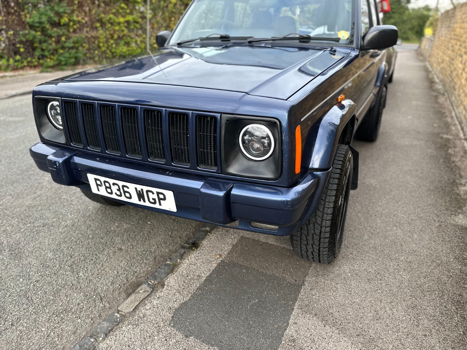 Jeep Cherokee Xj 4.0 1997 Auto Apple Carplay 106k Miles eBay