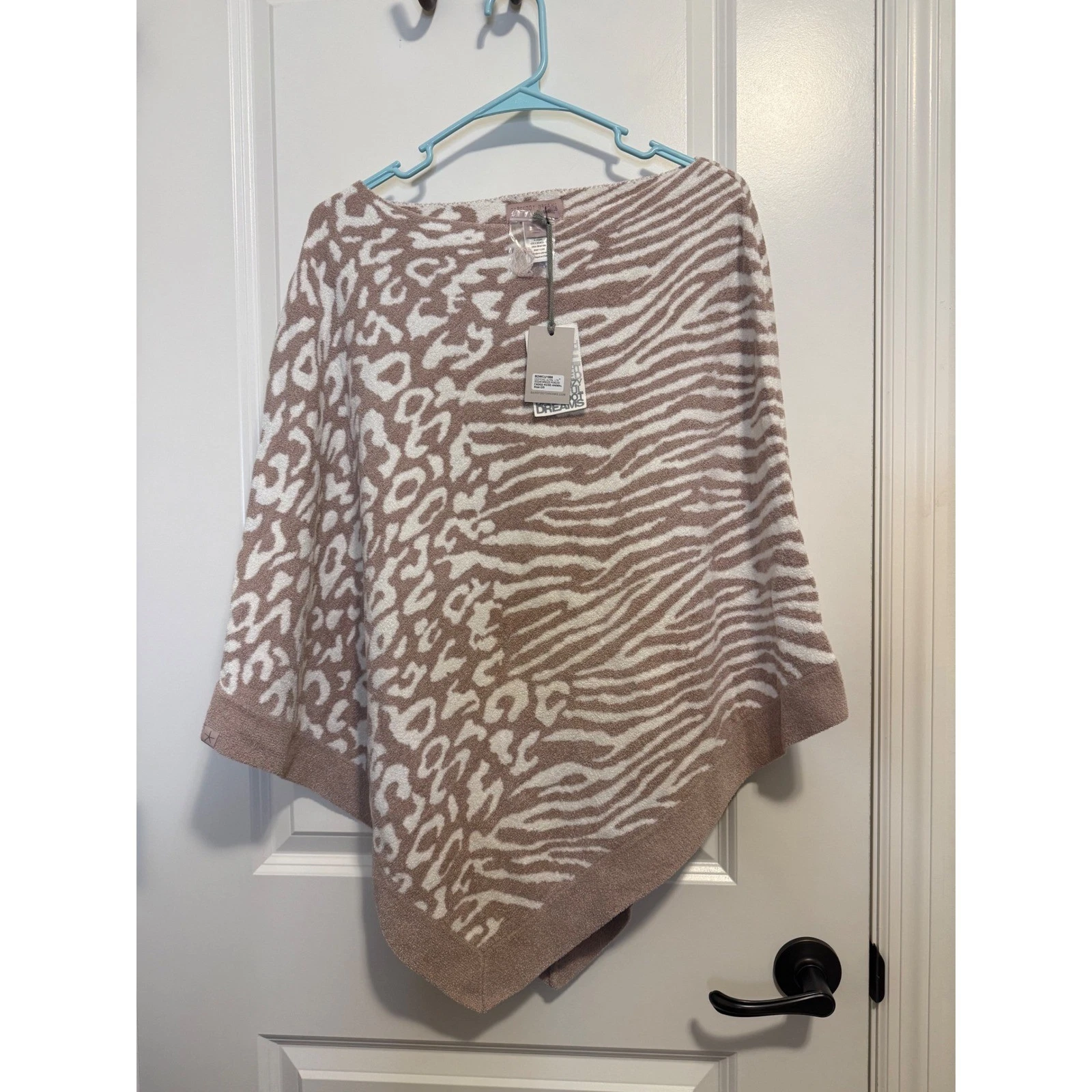 Barefoot Dreams Poncho Womens OS Faded Rose NWT CozyChic Ultra Lite Animal Print