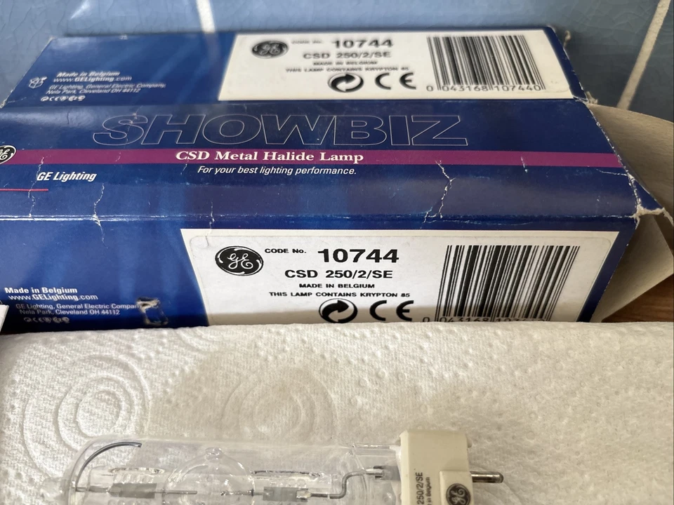 2x CSD 250/2 SE lamp 10744, GY9.5 Metal Halide Lamp Bulb, GE Showbiz Lighting - Image 3 of 4
