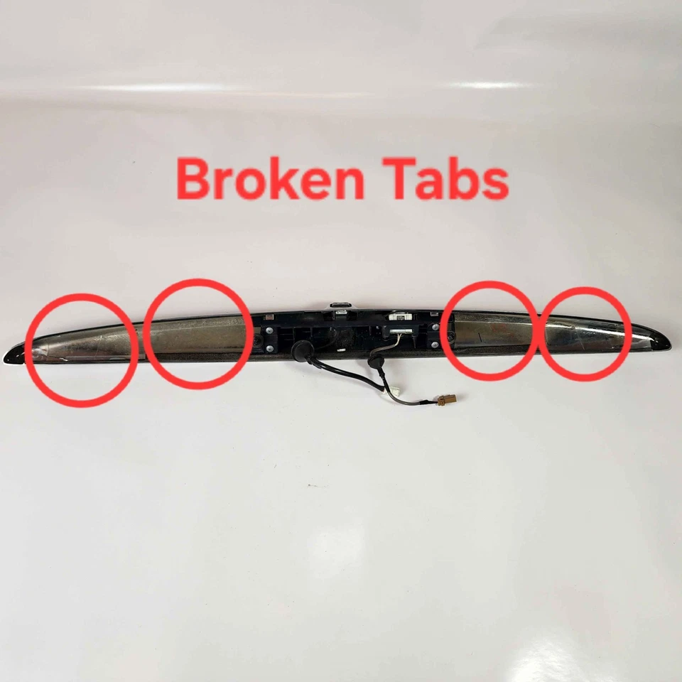 2007-2010 Infiniti G25 G35 G37 Sedan Trunk Chrome Spoiler 84810-JK660 W/Camera - Image 2 of 4