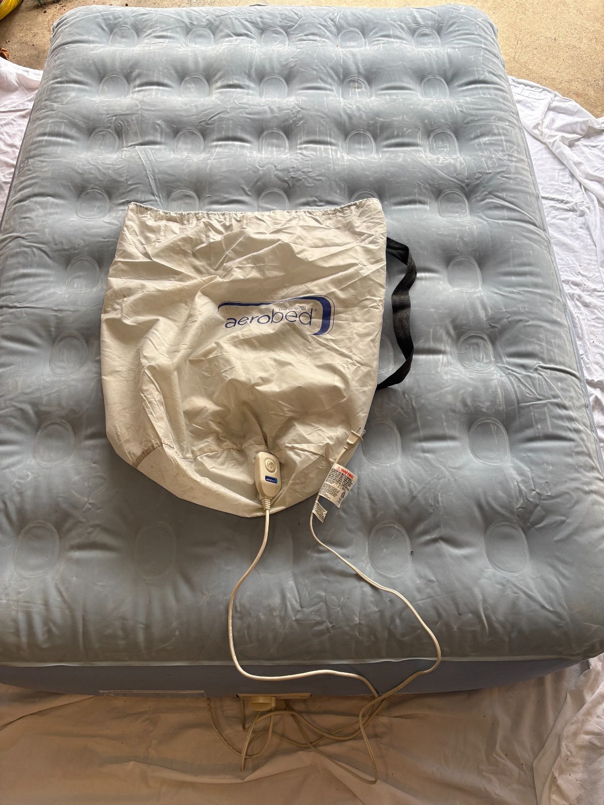The original Aerobed, self inflating full size mattress