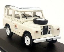 Greenlight 1/43 Land Rover 88 Series 2 1961 Ace Ventura When Nature Calls