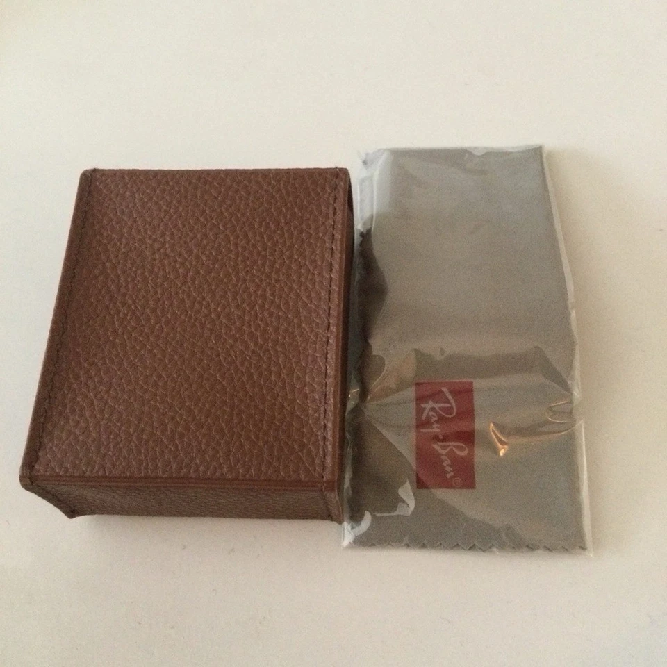 RAY-BAN LEATHER CASE FOR FOLDING SUNGLASSES BROWN WITH CLOTH NEW - Image 3 of 4