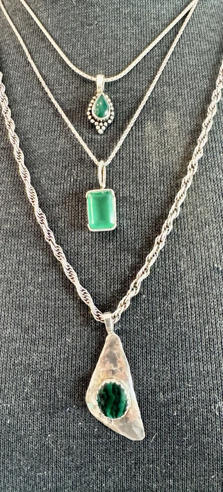 Lote de Pingente Vintage de Prata Esterlina (6) – Malaquita, Índia 925 Golfinho 16g - Imagem 2 de 4