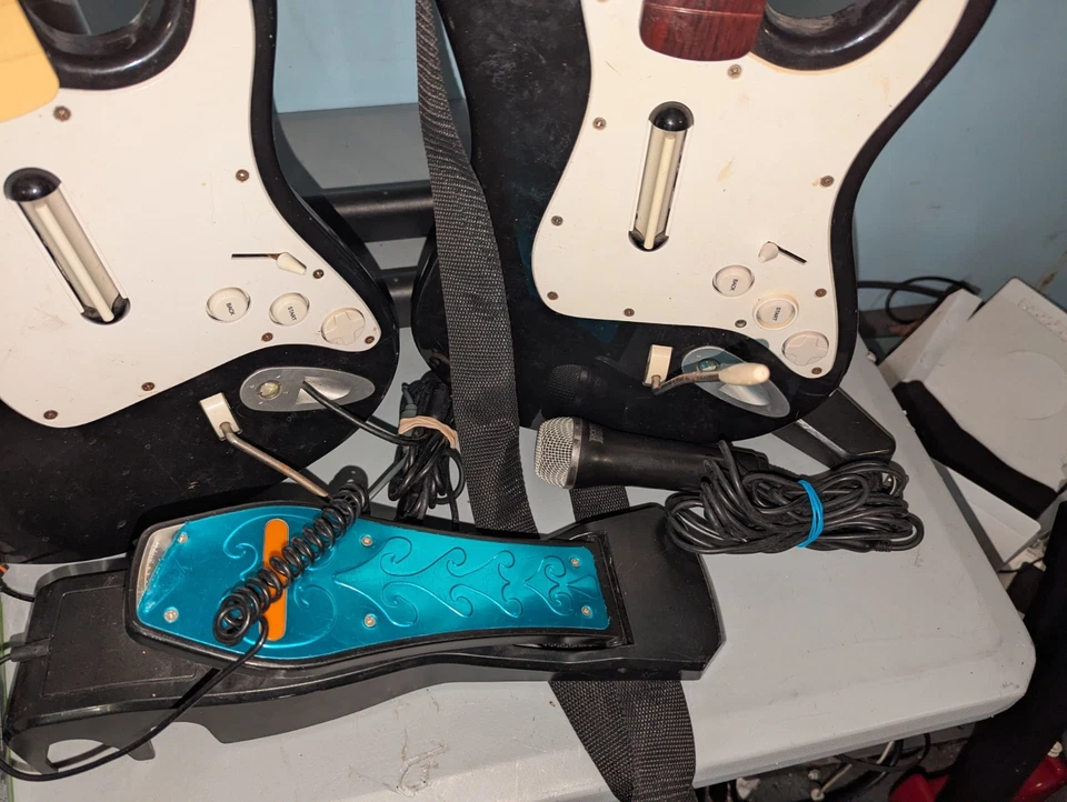 Xbox 360 Rock Band Mic, Drum Set, Cymbal, 2 Guitars, 4 Games Bundle Set - Tested - Image 4 of 4