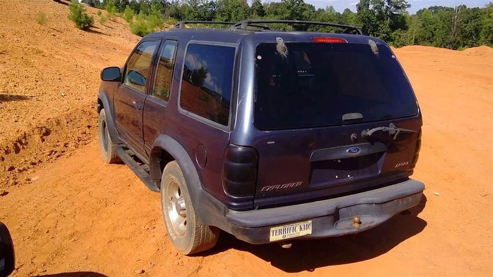 Rear Axle 2 Door Sport Package 4.10 Ratio Fits 95-02 Ford Explorer OEM - Image 4 of 4