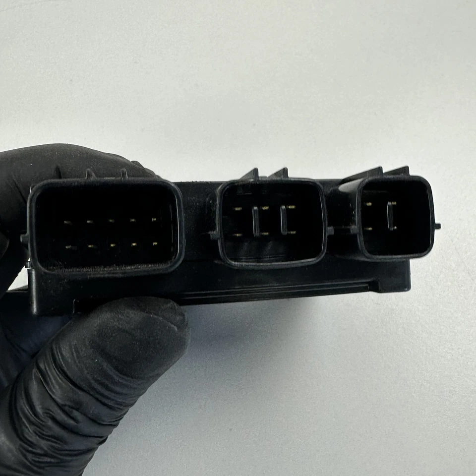 Caja de conexiones de fusibles relé Kawasaki Ninja ZX600R ZX6R 2010 270020007 Foto 4 de 4