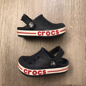 red baby crocs