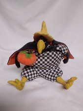 VTG HALLOWEEN CROW WEARING CAPE HOLDING PUMPKIN BEAN BAG SHELF SITTER DECOR RUSS