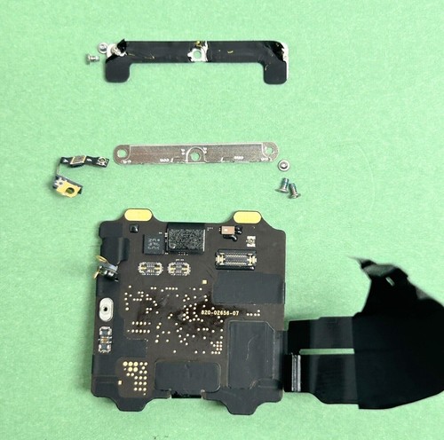 Apple Watch Series 8 45MM GPS A2771 Motherboard Only 820-02656-06 (Faulty).... - Zdjęcie 2 z 8