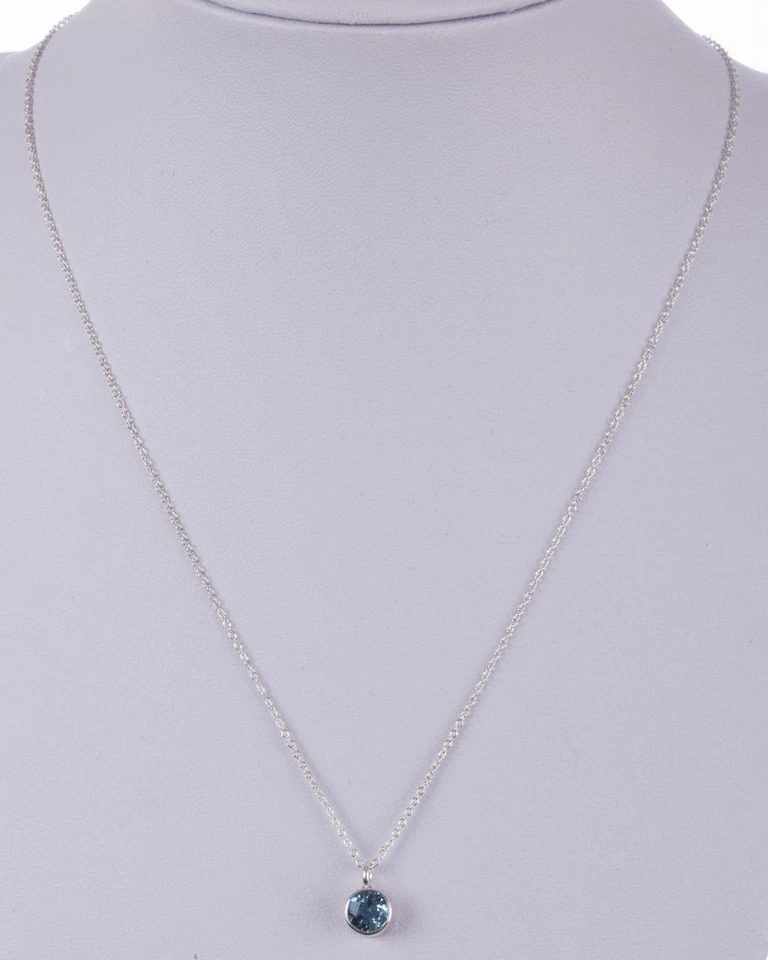 Collar Colgante Astrología Diciembre Topacio Azul Facetado Plata de Ley Foto 2 de 4