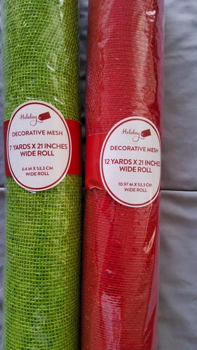 2 Rolls of Decorative Poly Mesh 21" W X 7Y Red & Green perfect for Christmas - Picture 3 of 3