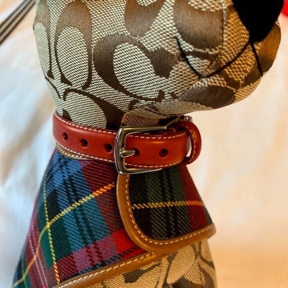 NWT Coach Khaki Signature Stuffed/Collectible Dog 8443 with