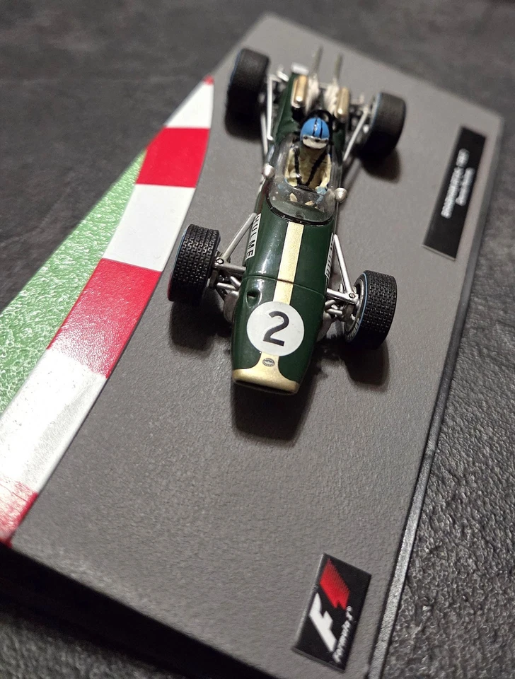 Modellino F1 1:43 Brabham BT24 - 1967 - Denis Hulme - F1 Collection Custom - Immagine 2 di 4