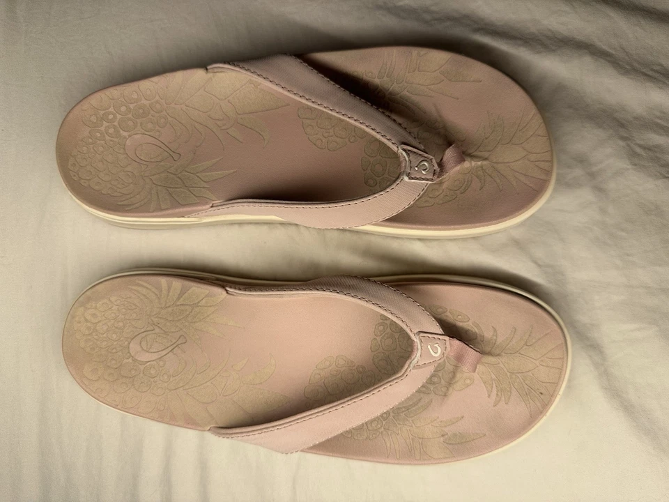 Chanclas Sandalia Mujer Olukai Rosa Claro Piña Agarre Húmedo Fondo de Goma Talla 8 Foto 2 de 4