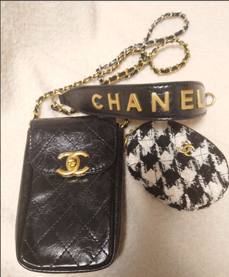 CHANEL BEAUTY Novelty Smartphone Pouch Shoulder Coin Case Mini Bag