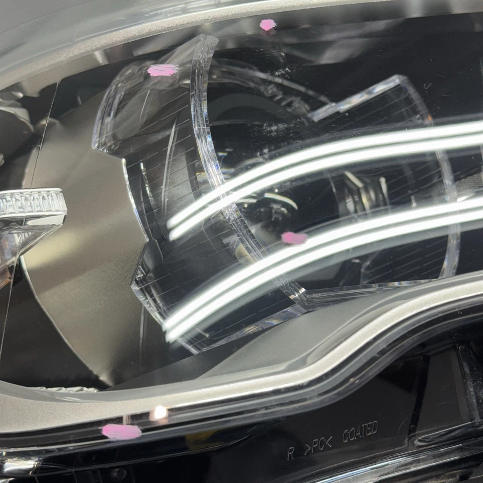 BMW X1 HEADLIGHT RIGHT PASSENGER 2016 2017 2018 2019 LED OEM 63117193712 - Imagem 3 de 4