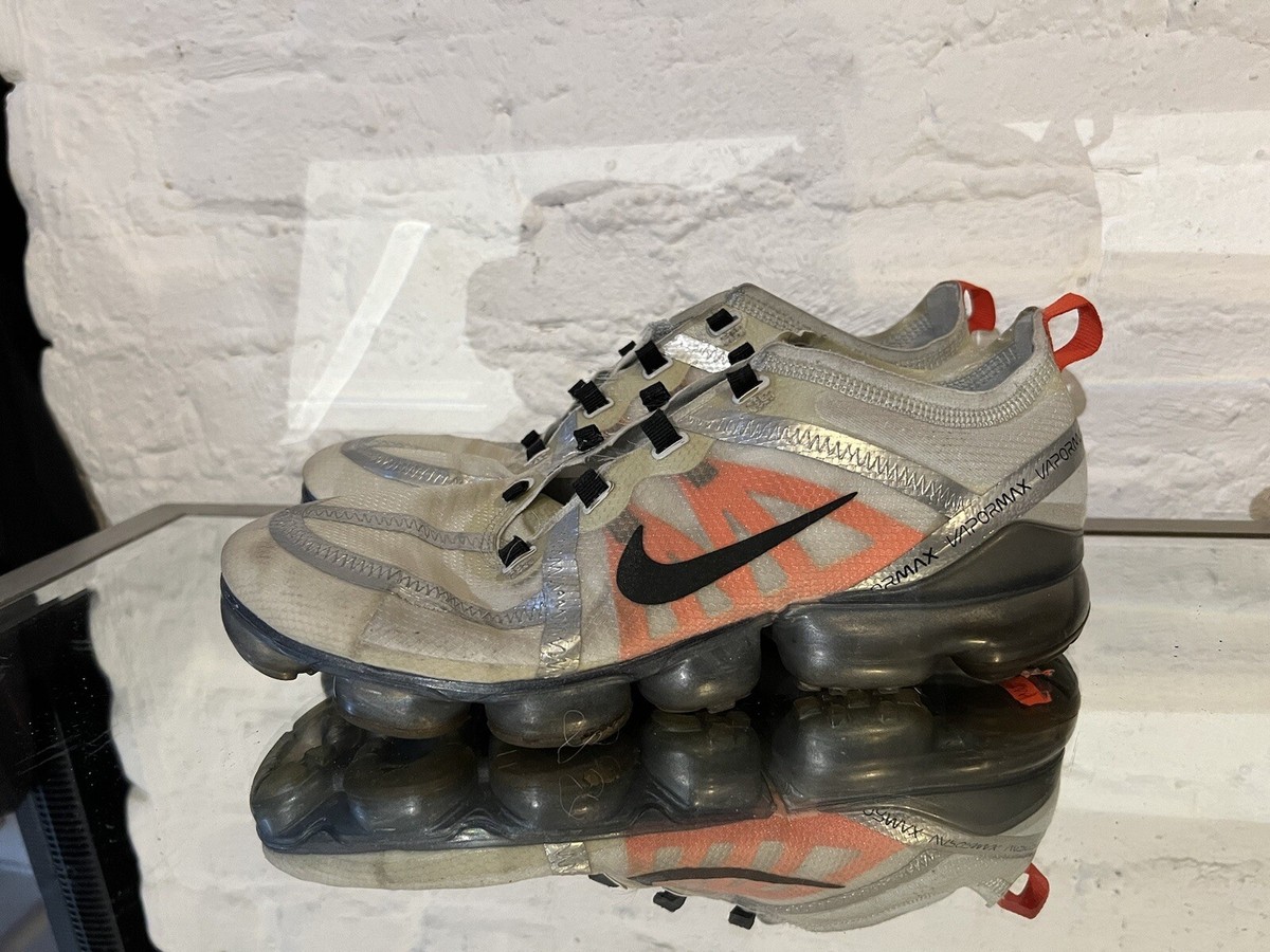 vapormax platinum orange