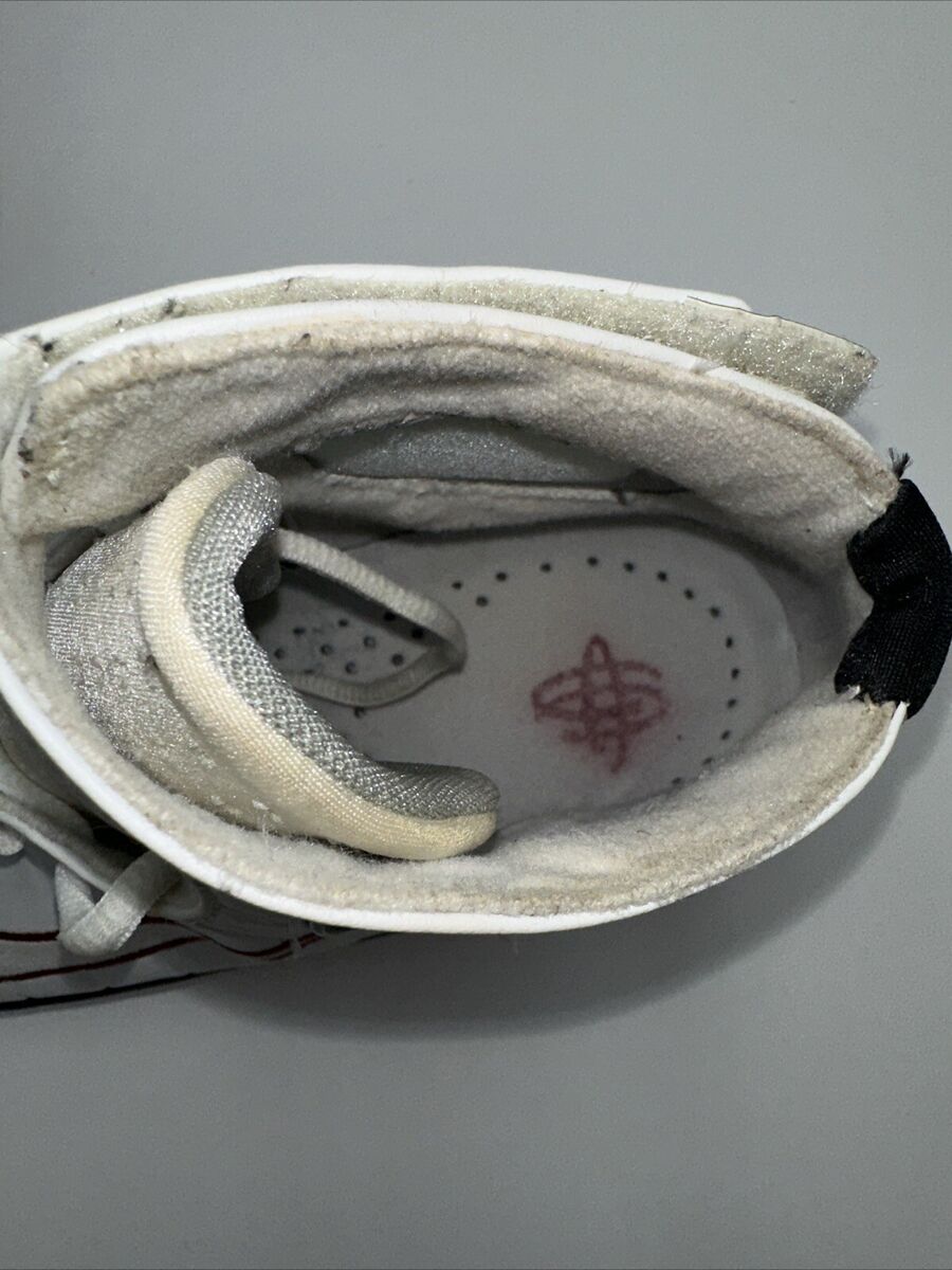Nike Air Zoom Huarache 2K4 White Varsity Red Black 2004 Sz Nike Air Zoom Huarache 2K4 White Varsity Red Black 2004 Sz