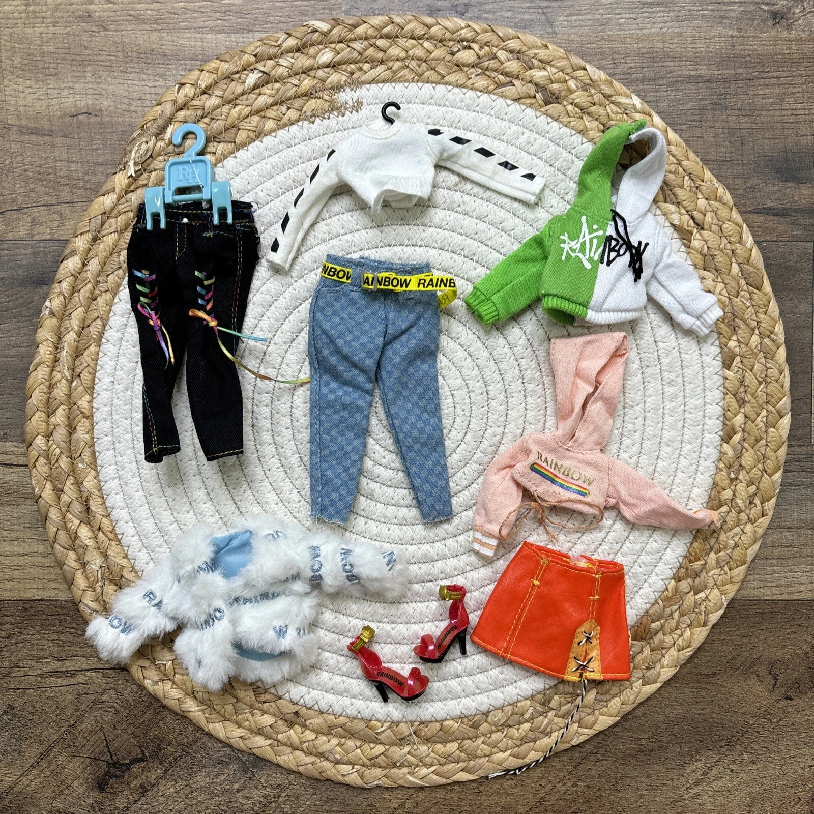  tops shoes pants