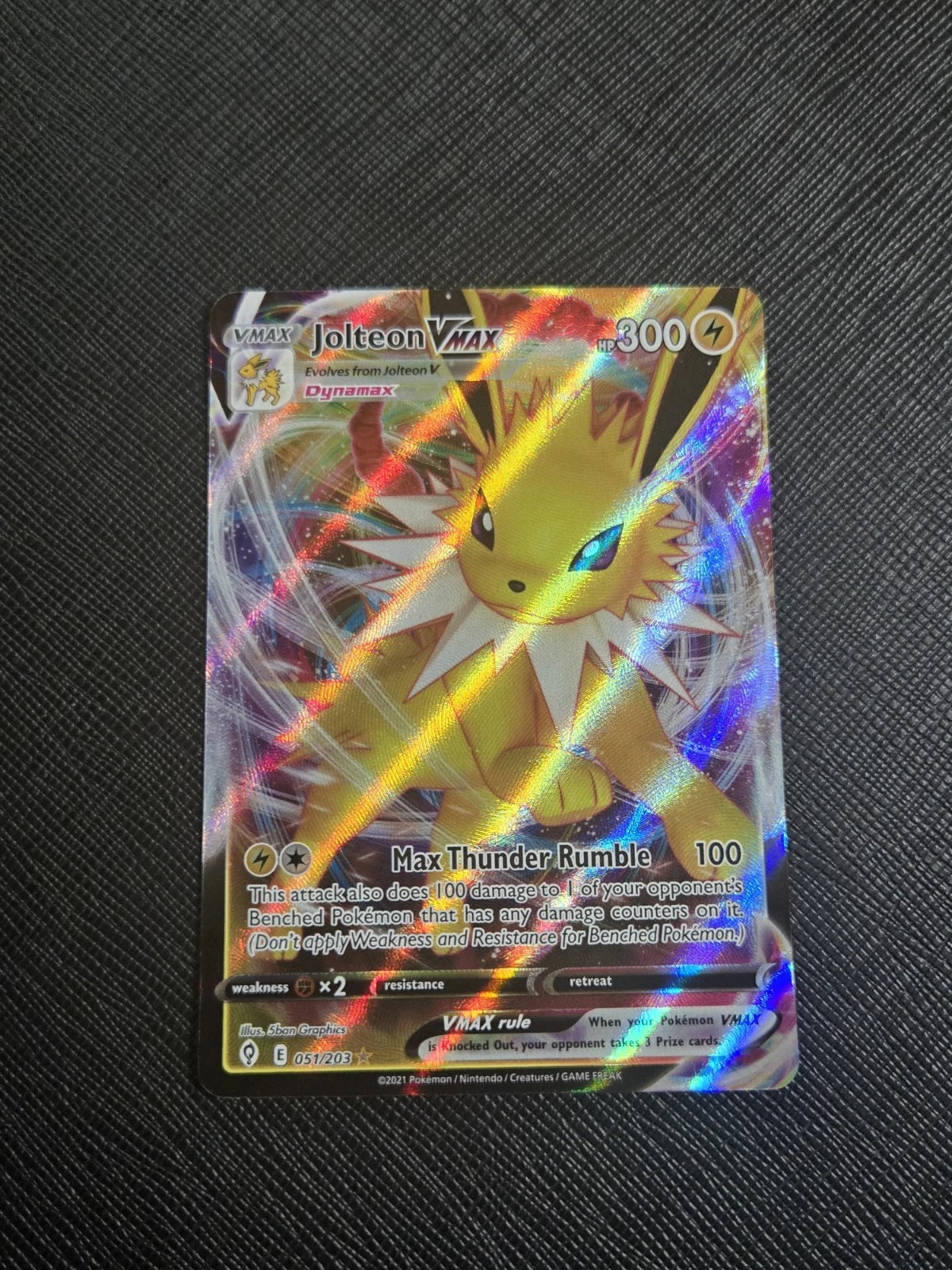 Pokemon TCG Jolteon VMAX Full Art Holo SWSH Evolving Skies 51/203 LP