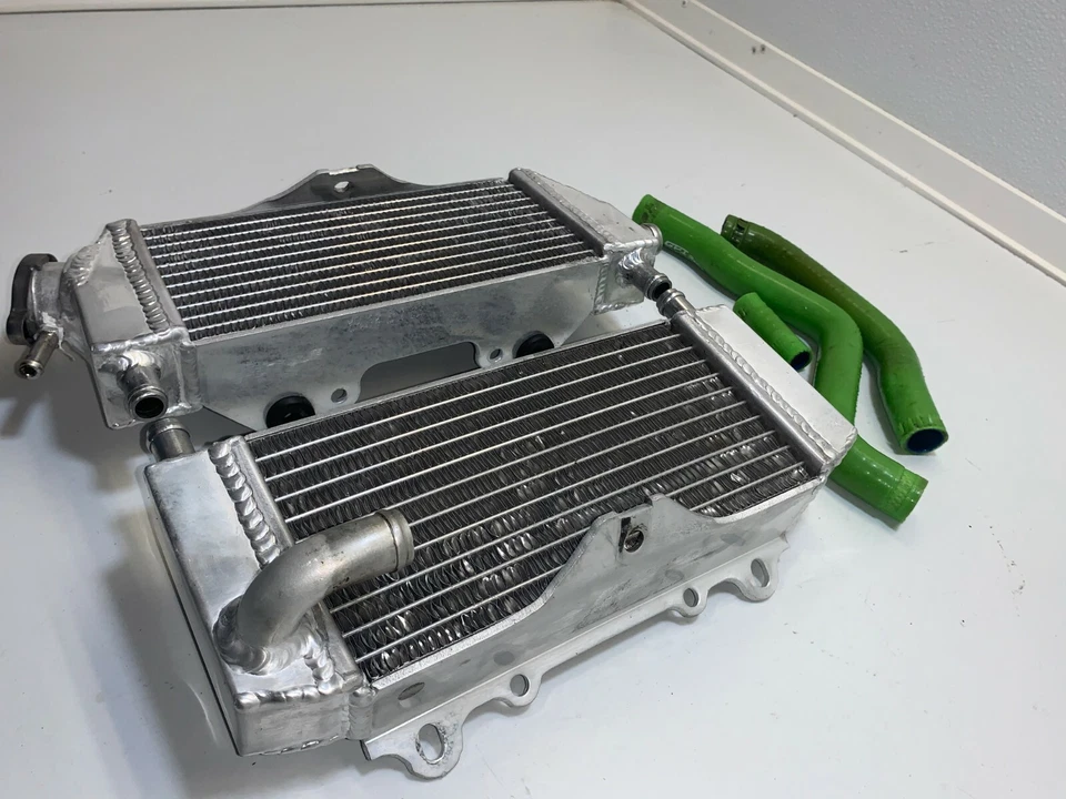 2003 03-05 KAWASAKI KX125 АЛЮМИНИЕВЫЕ РАДИАТОРЫ КОМПЛЕКТ СПРАВА СЛЕВА - Изображение 4 из 4