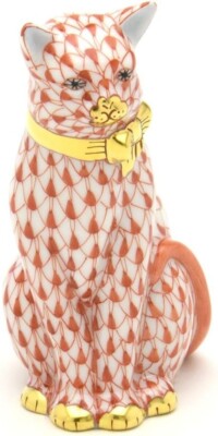 Herend Cat Figurine with Ribbon #5319 4.5 Inches Height RARE. See NOTE