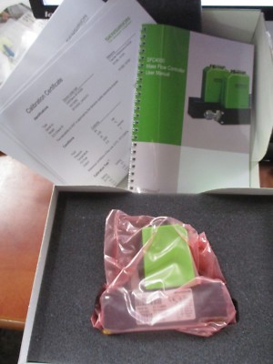 Sensirion SFC4200 UAGUCV Mass Flow Controller CALIBR: Air 2 in/min 1013 mbar