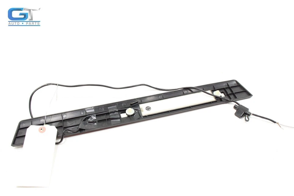 2014-2018 TOYOTA AVALON FRONT RIGHT SIDE DOOR SILL SCUFF PLATE TRIM PANEL OEM - Image 4 of 4