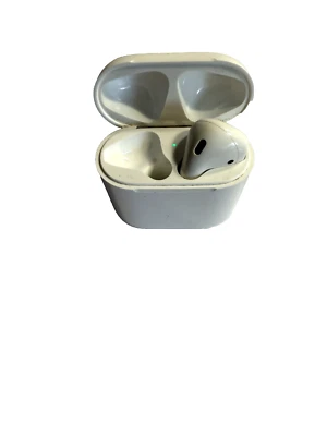 Airpods 1 generation. Nur Ladecase und rechter Hörer - Bild 1 von 3