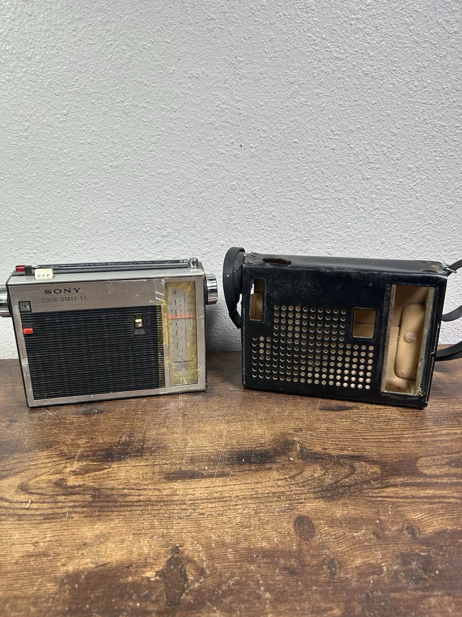 SONY TFM-110F transistor radio 1960s FM/SW/MW SOLID STATE 11 W