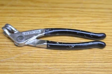 Clecko-Loc Plier Tool for Fasteners/Rivets       (6-D)