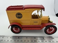ERTL Massey Harris 1913 Ford Model T Van Delivery Bank Die-Cast 1:25 No Box