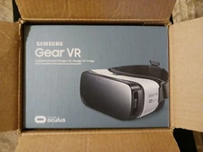 Samsung SM-R322NZWAXAR Gear VR Headset by Oculus Brand New & Factory Sealed 