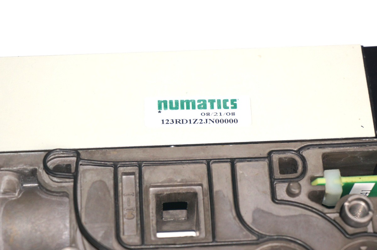Regolatore Sandwich Numatics 123RD1Z2JN00000 – Nuovo Di Zecca
