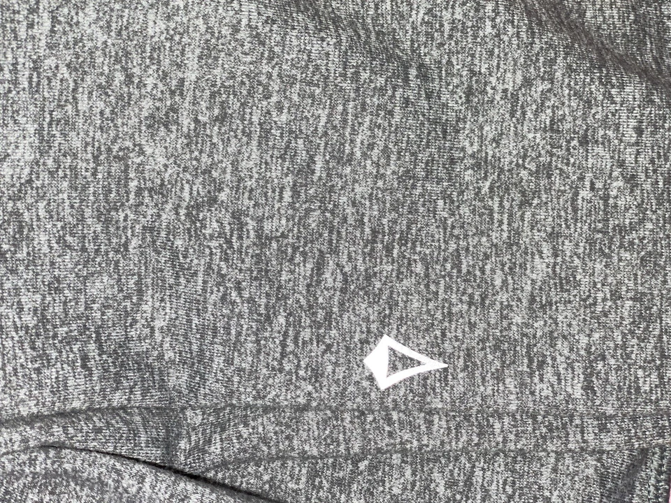 Leggings recortados grises Ivivva by Lululemon (azul y rosa) cintura talla 10 Foto 2 de 3