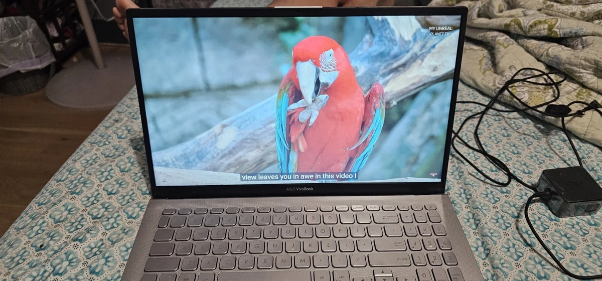 ASUS VivoBook Intel Core i7 8th Gen. PC Laptops & Netbooks for