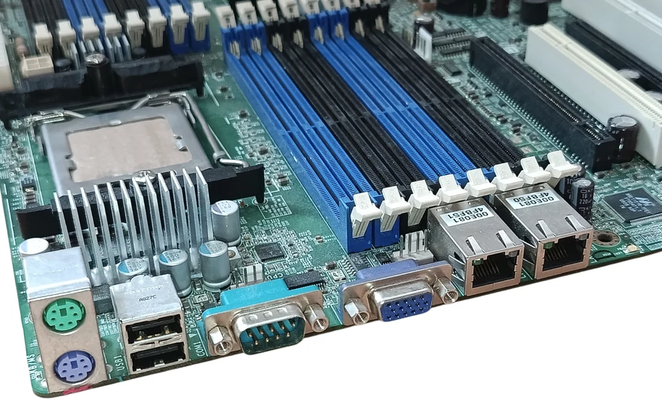 Tyan Thunder n3600M (S2932) Server Mainboard, Socket F (1207) | Defekt - Bild 3 von 4