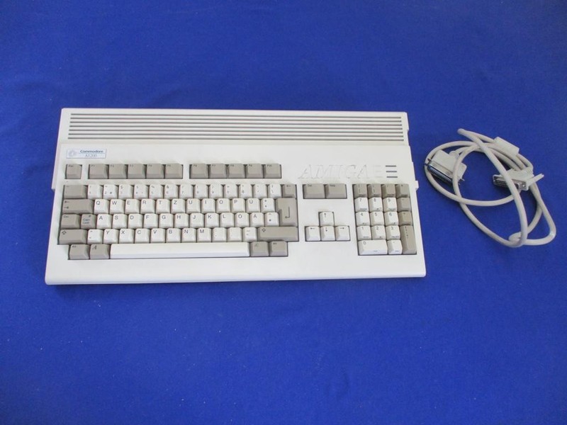 G7695) PC Commodore A 1200 AMIGA