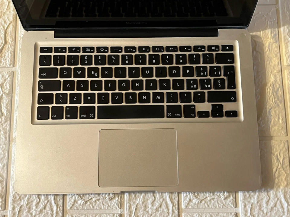 MacBook Pro 13” (A1278 – Mid 2010) - Non funzionante - Immagine 2 di 4