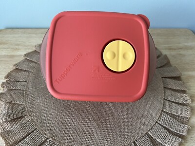 TUPPERWARE VINTAGE *ROCK n SERVE* Micro Cooker #3384A-2  61/4 Cup Red W/Lid